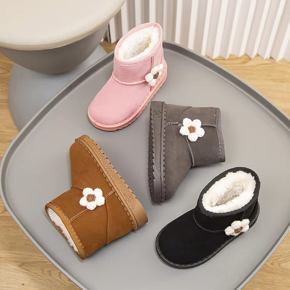 Flowy Muggies Buty Dziecięce – Ciepłe i Antypoślizgowe Kozaczki na Zimowe Przygody