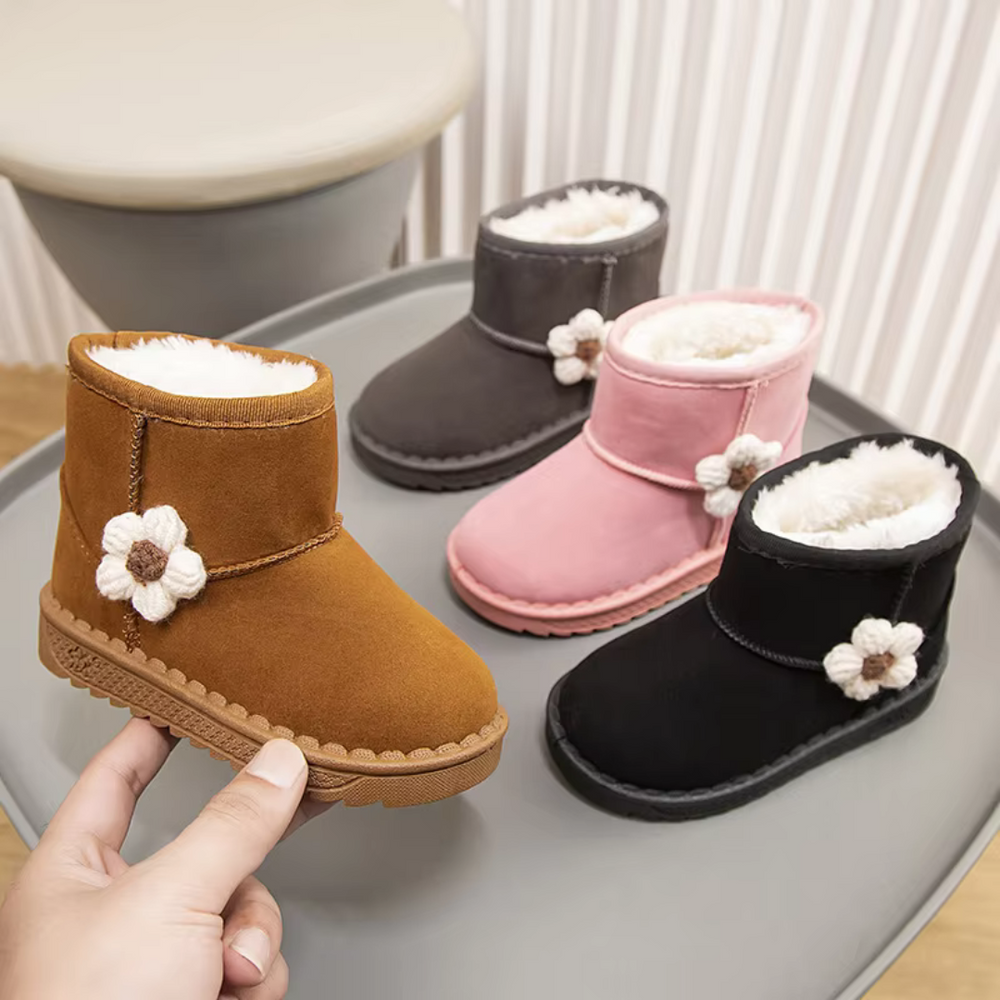 Flowy Muggies Buty Dziecięce – Ciepłe i Antypoślizgowe Kozaczki na Zimowe Przygody