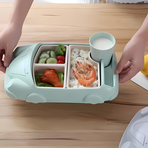 MealRacer Zestaw Obiadowy dla Dzieci – Kształt Samochodu, Bezpieczny i Trwały dla 1-5+ Lat