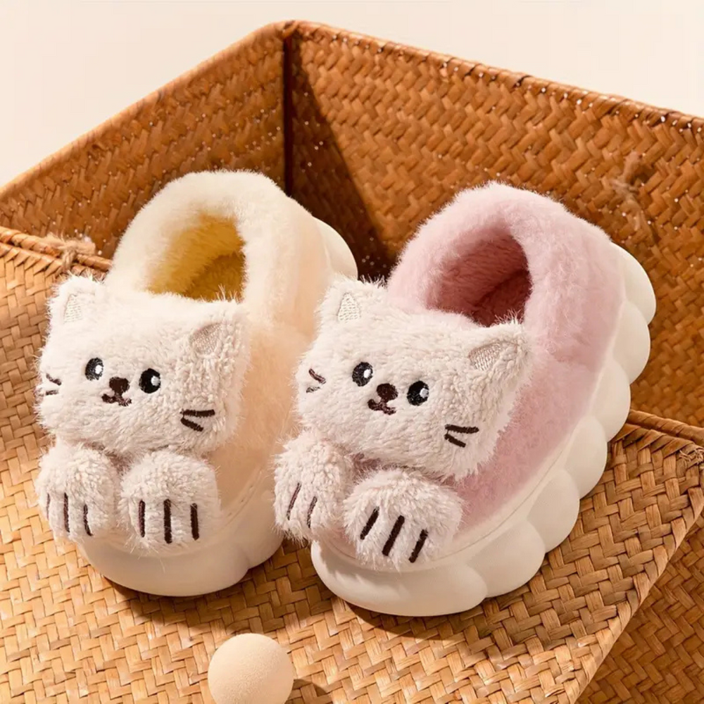 Miękkie Pluszowe Kapcie Dziecięce z Nadrukiem Kotka | CozyPaws Ciepłe i Antypoślizgowe
