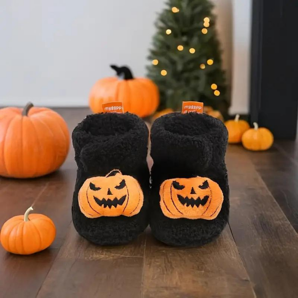 FrightFeet Kapcie Dziecięce Halloween – Ciepłe Polarowe Kapcie z Dyniami i Pająkami na Jesień i Zimę