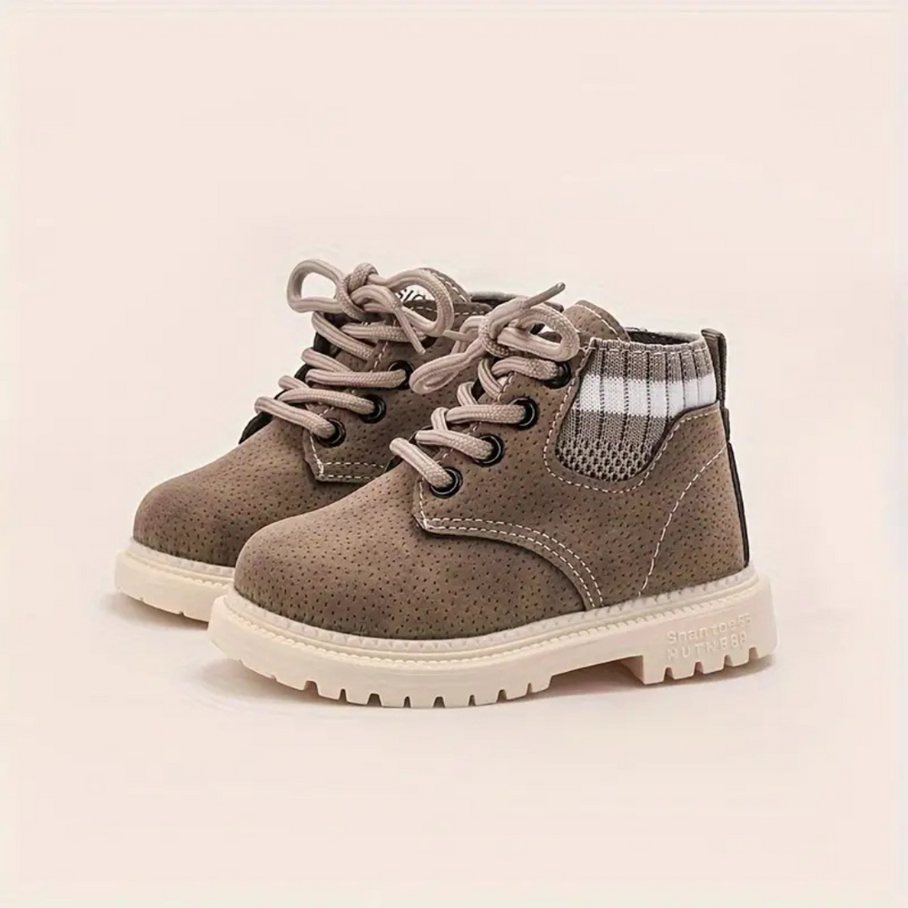 Comfy Timber Sneakers dla Chłopców – Ciepłe Zimowe Buty z Antypoślizgową Podeszwą i Mocnymi Sznurowadłami do Zabawy na Dworze i Szkoły