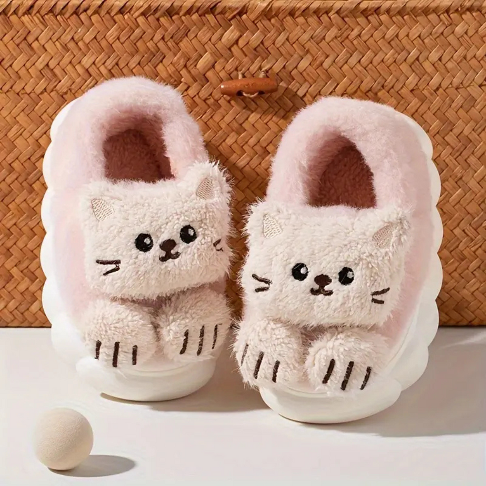 Miękkie Pluszowe Kapcie Dziecięce z Nadrukiem Kotka | CozyPaws Ciepłe i Antypoślizgowe