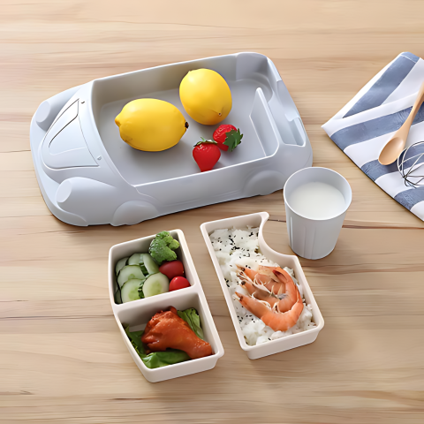 MealRacer Zestaw Obiadowy dla Dzieci – Kształt Samochodu, Bezpieczny i Trwały dla 1-5+ Lat