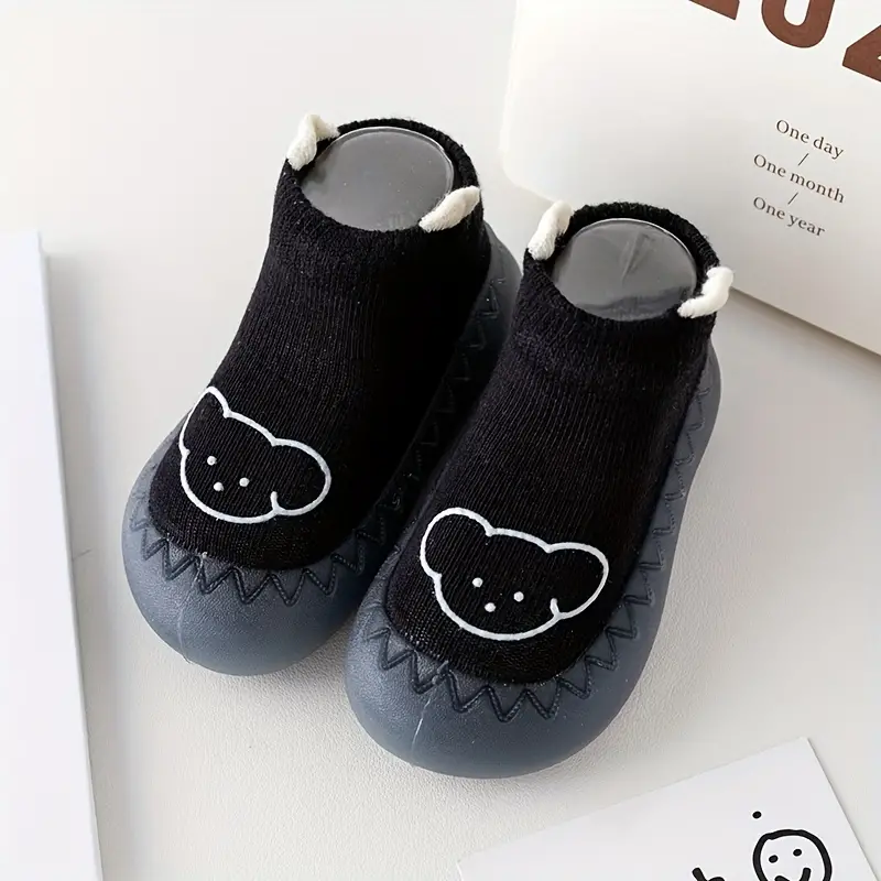 Buty Bearfoot dla Maluchów – Elastyczne, Oddychające i Antypoślizgowe z Uroczym Motywem Misia