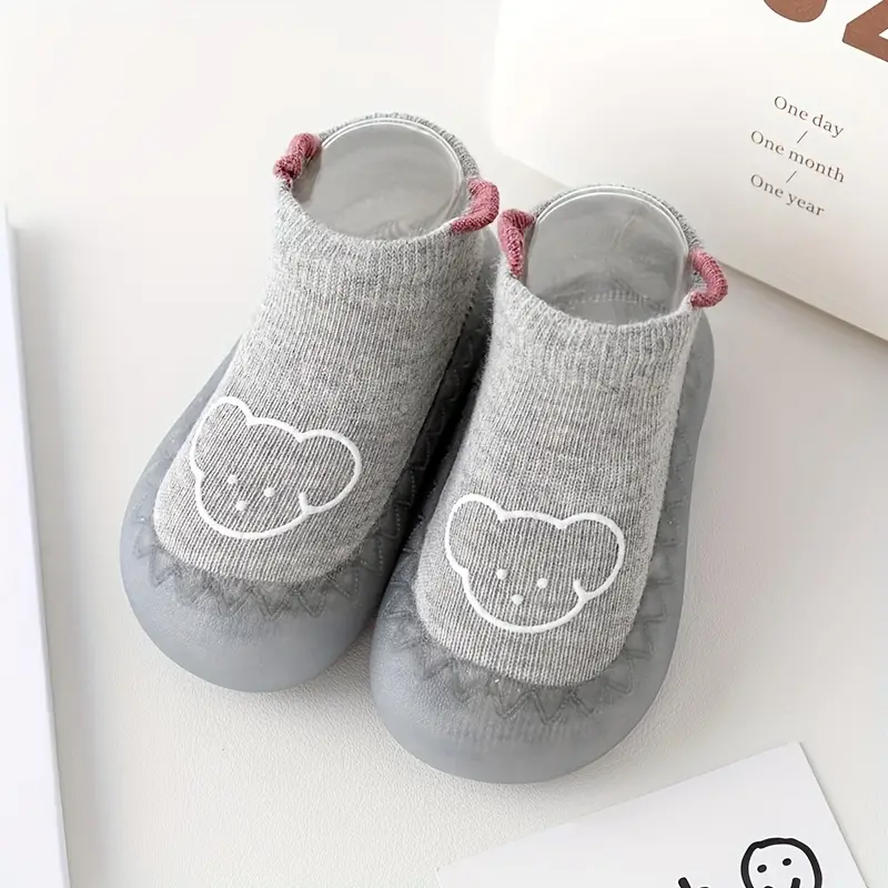 Buty Bearfoot dla Maluchów – Elastyczne, Oddychające i Antypoślizgowe z Uroczym Motywem Misia
