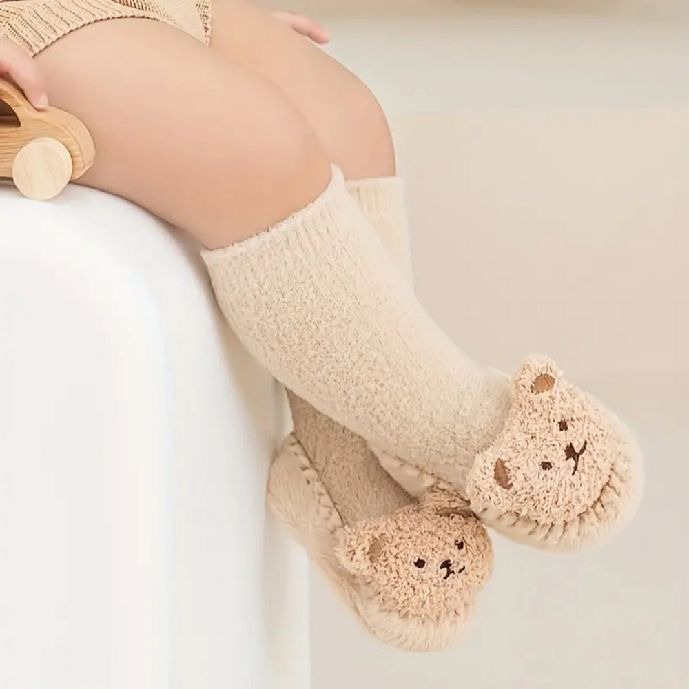 Beary Socks Skarpetki Dziecięce – Ciepłe Pluszowe Skarpetki z Misiem i Antypoślizgową Podeszwą