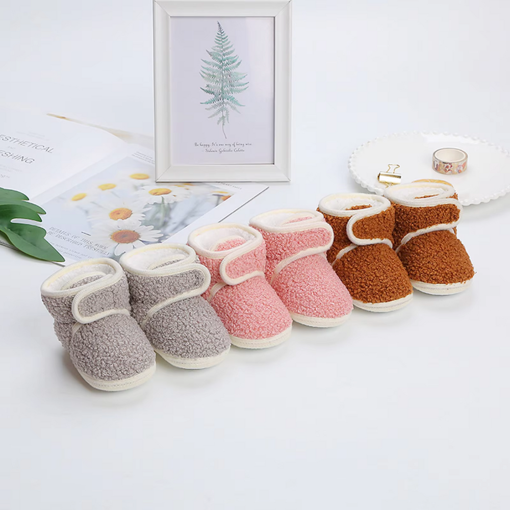 Comfy Booties Kapcie Dziecięce dla Niemowląt i Maluchów – Ciepłe Botki z Miękkiego Polaru Teddy z Rzepem dla Chłopców i Dziewczynek