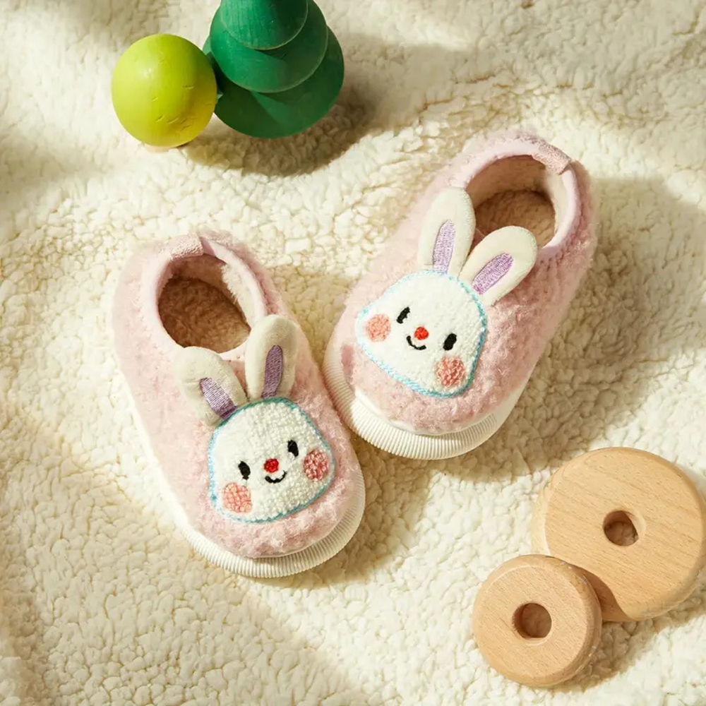 CozyBear Kapcie Antypoślizgowe dla Dzieci – Ciepłe i Bezpieczne (3-4 L)