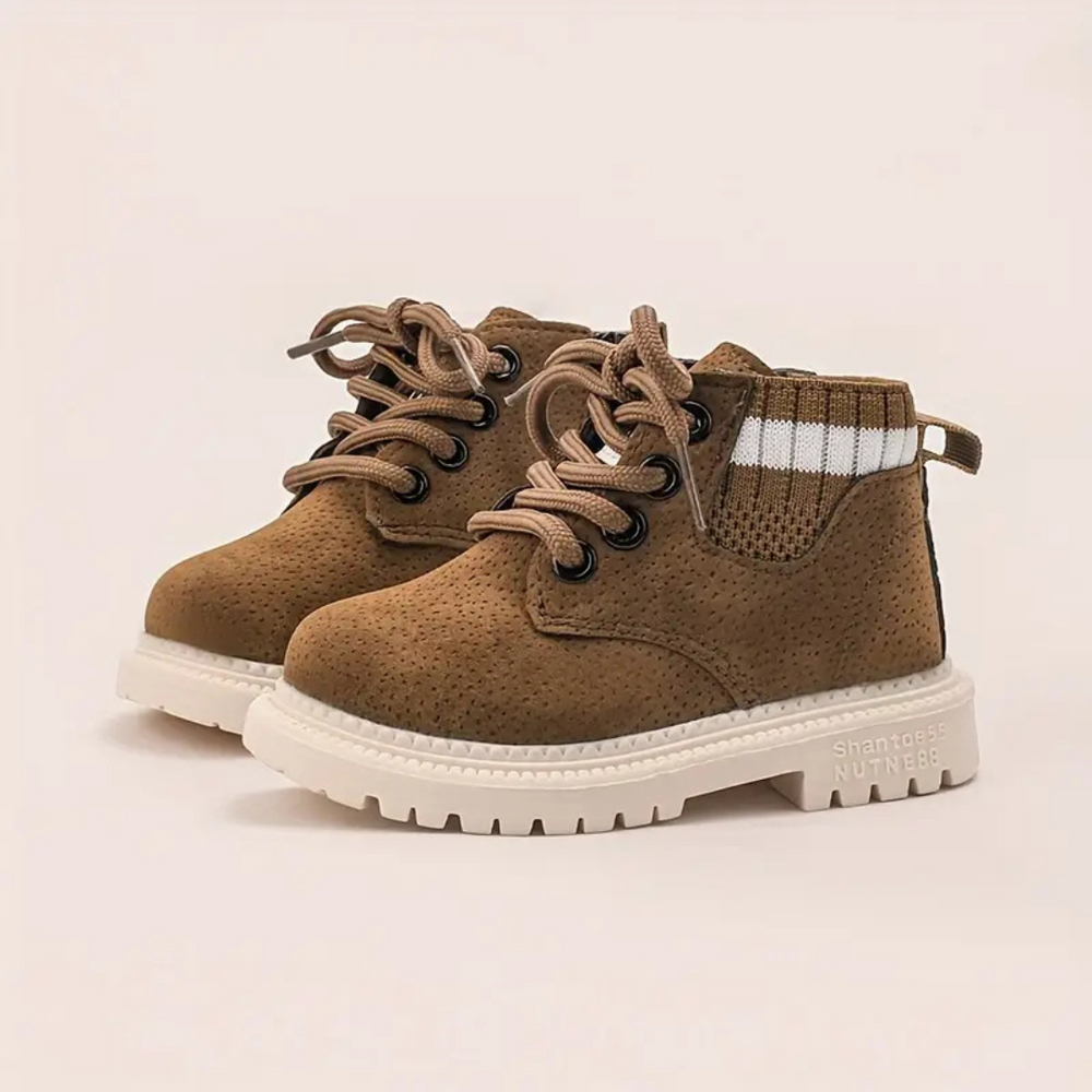 Comfy Timber Sneakers dla Chłopców – Ciepłe Zimowe Buty z Antypoślizgową Podeszwą i Mocnymi Sznurowadłami do Zabawy na Dworze i Szkoły