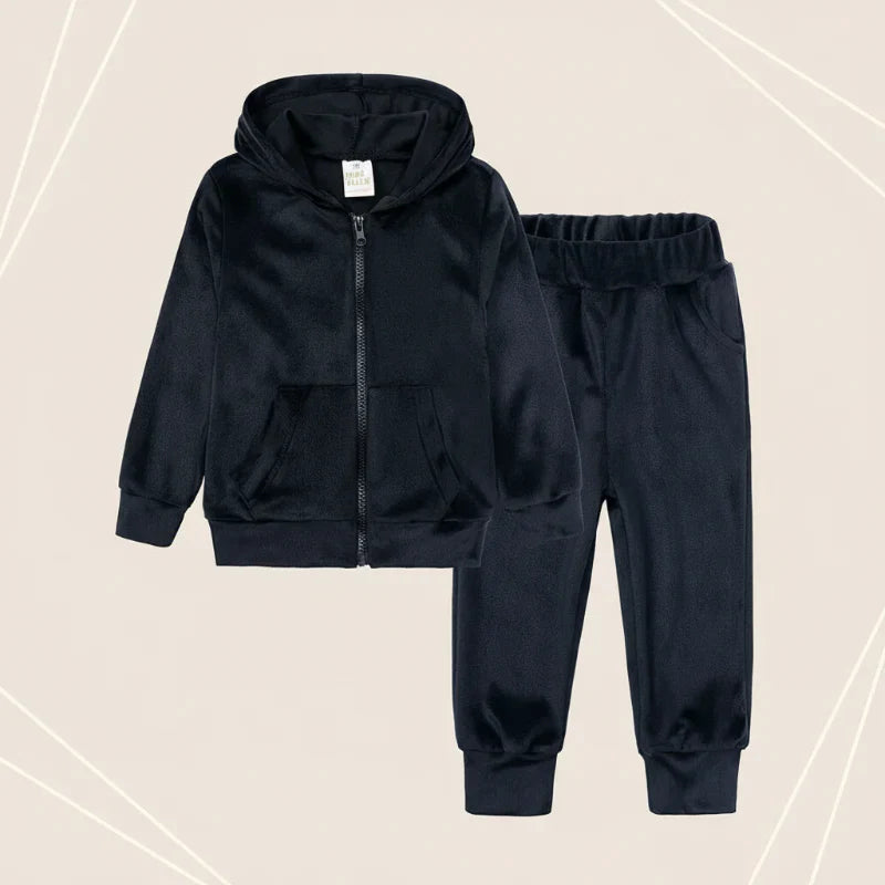 CozyTrail Welurowy Dres dla Dzieci – Ciepły i Wygodny Komplet Treningowy