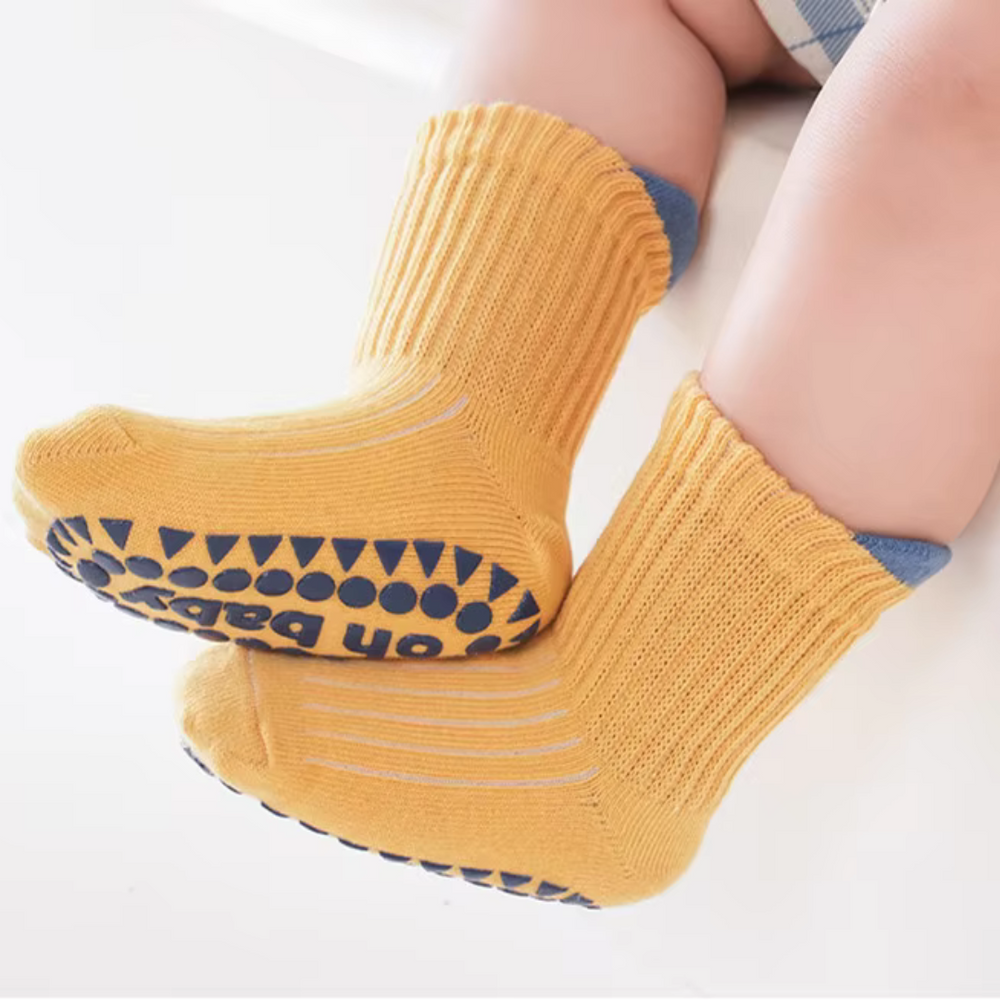 SafetySocks Skarpetki Antypoślizgowe dla Maluchów – Wygodne i Bezpieczne (0-4 Lata)