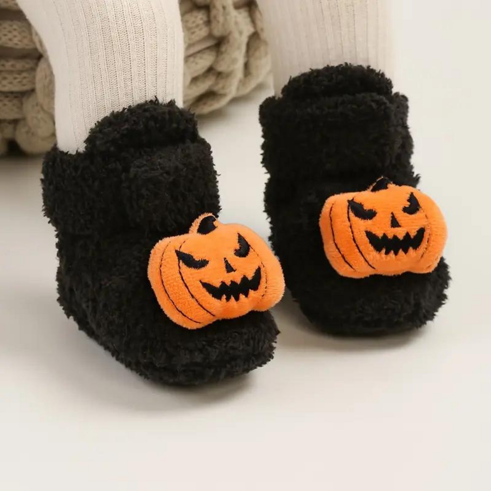 FrightFeet Kapcie Dziecięce Halloween – Ciepłe Polarowe Kapcie z Dyniami i Pająkami na Jesień i Zimę