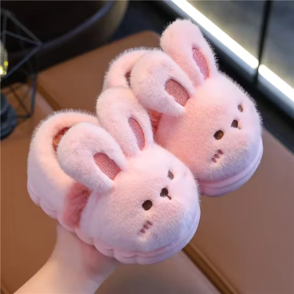 CozyCritters Kapcie Dziecięce – Ciepłe, Urocze i Bezpieczne dla Chłopców i Dziewczynek
