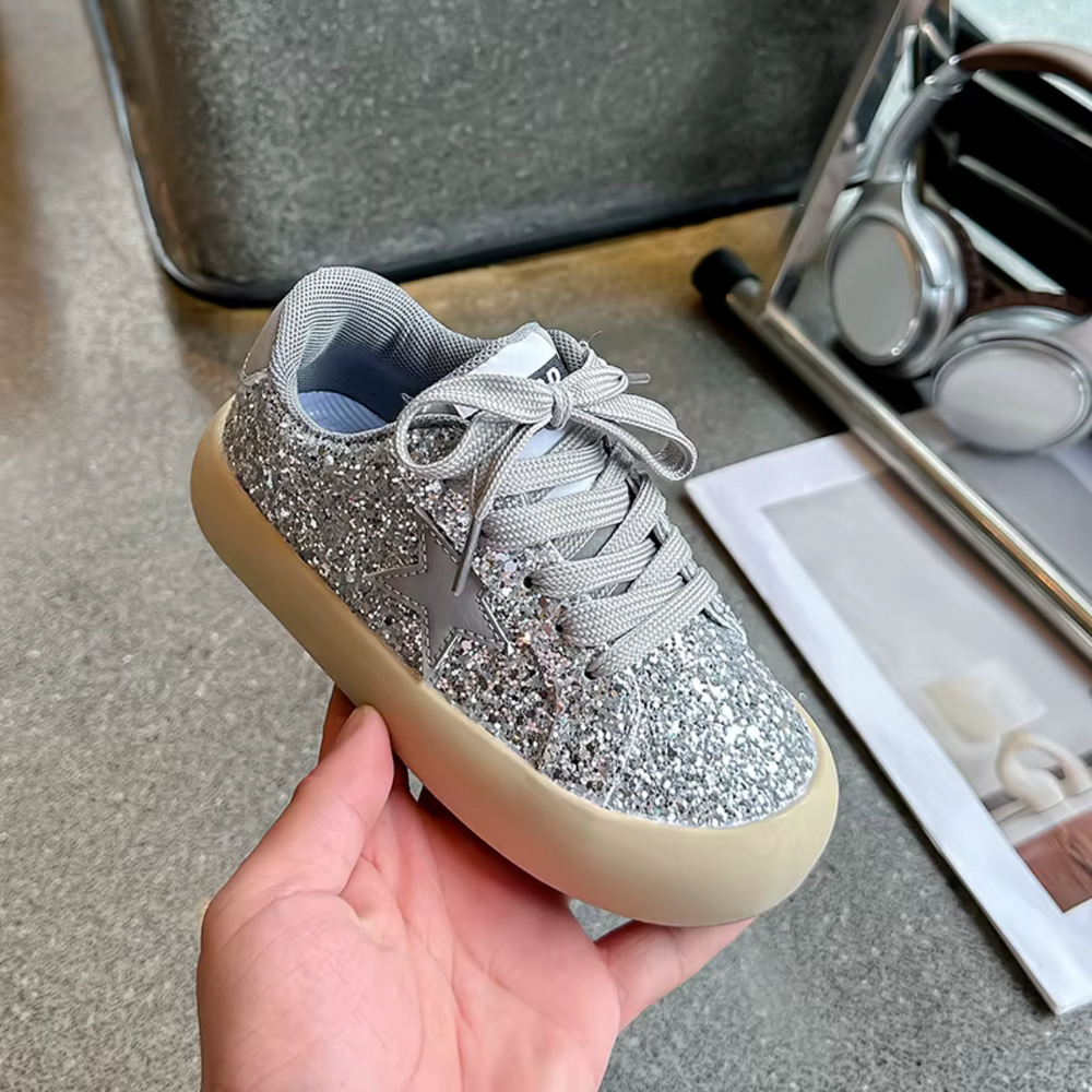 Błyszczące sneakersy dla dziewczynki | Buty dziecięce z brokatem