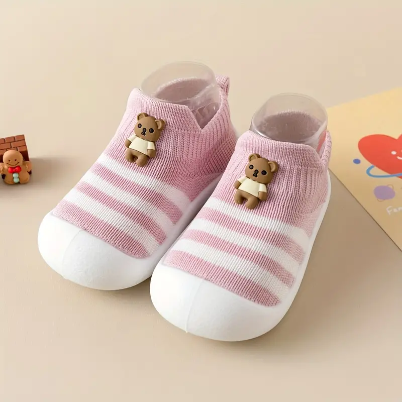 Bearfoot Sneakers dla Maluchów – Elastyczne, Lekkie i Urocze z Misiem