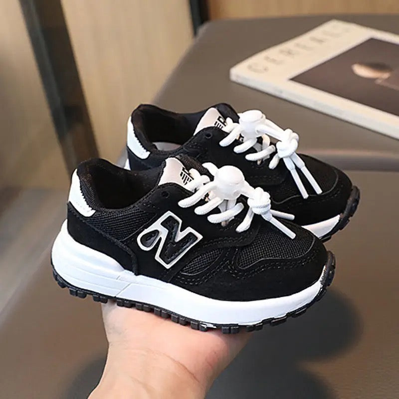 Sneakersy dziecięce rozmiar 21-28 – oddychające i lekkie