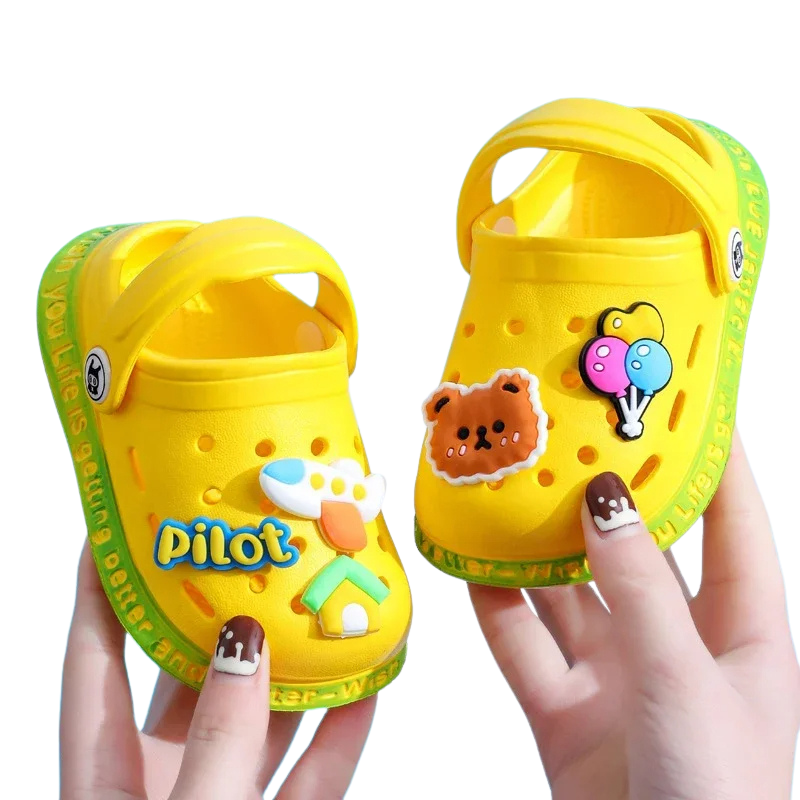 Letnie Buty dla Maluchów z Paskiem na Pięcie | TinySteps Sunny Clogs – Lekkie, Przewiewne i Idealne do Zabawy na Zewnątrz