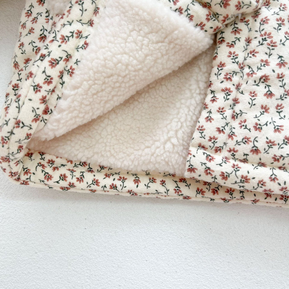 FloralFleece Dziewczęca Kurtka Zimowa z Koronkowym Kołnierzykiem | Ciepła Kurtka dla Niemowląt 6m–3L | Kwiecista Pluszowa Kurtka dla Dziewczynek