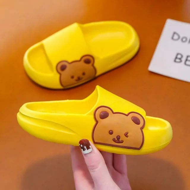 Klapki Bear Slides dla Dzieci – Miękkie, Antypoślizgowe i Urocze z Motywem Misia do Noszenia w Domu