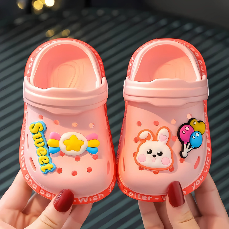 Letnie Buty dla Maluchów z Paskiem na Pięcie | TinySteps Sunny Clogs – Lekkie, Przewiewne i Idealne do Zabawy na Zewnątrz