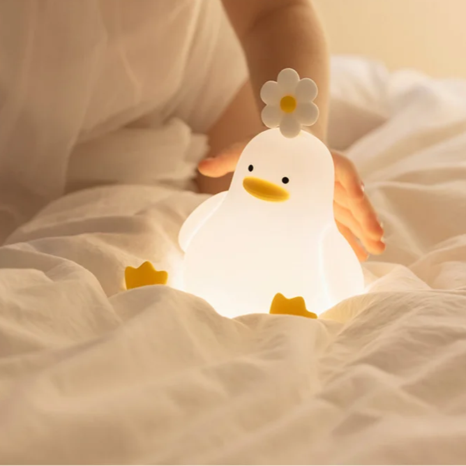 LumoKids Lampka Nocna Kaczuszka – Bezpieczna i Uspokajająca dla Dzieci