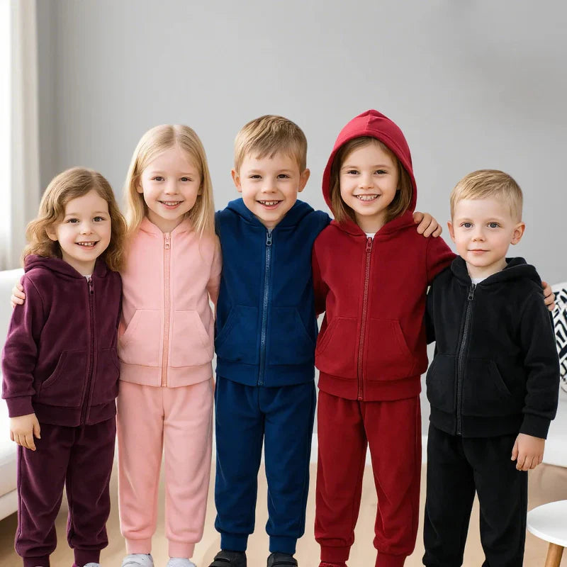 CozyTrail Welurowy Dres dla Dzieci – Ciepły i Wygodny Komplet Treningowy