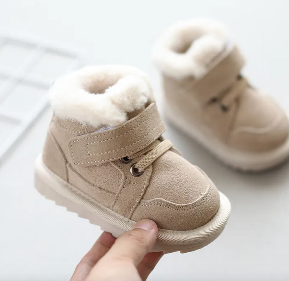 SnowBoots dla Maluchów – Ciepłe, Elastyczne Buty Dziecięce na Zimę