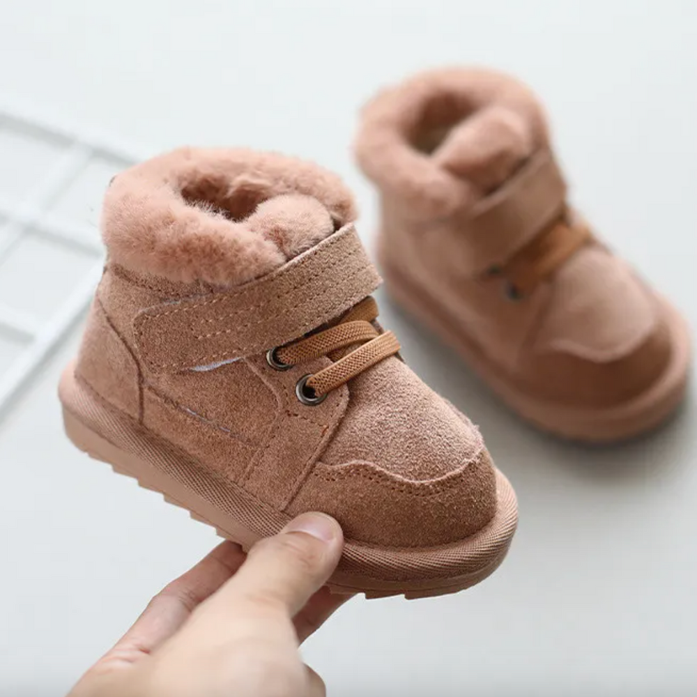 SnowBoots dla Maluchów – Ciepłe, Elastyczne Buty Dziecięce na Zimę