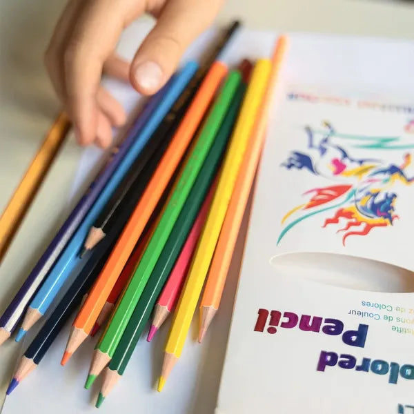 Kredki Montessori dla Dzieci – Zestaw 12 Wysokiej Jakości Kredek do Rozwijania Kreatywności i Motoryki