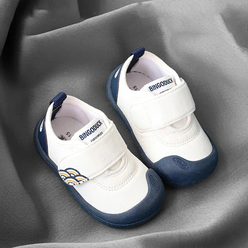 Sneakersy dla Niemowląt z Podeszwą Antypoślizgową – Oddychające i Wygodne (6 miesięcy – 3 lata)