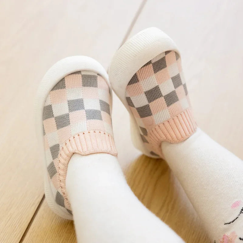 Buty Wsuwane ToddlySteps dla Maluchów – Antypoślizgowe, Przewiewne i Łatwe do Zakładania | Idealne na Pierwsze Kroki