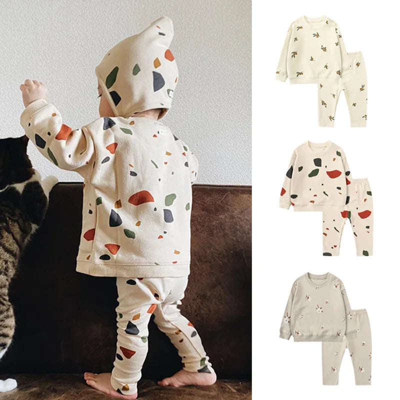 CozyPlay Dziecięca Piżama z Bawełny – Wygodna Bluza i Spodnie dla Niemowlaka i Malucha – Ciepła i Miękka