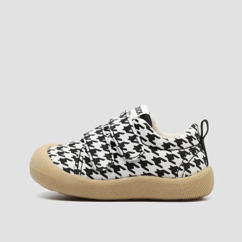 Sneakersy dla Niemowląt z Podeszwą Antypoślizgową – Oddychające i Wygodne (6 miesięcy – 3 lata)
