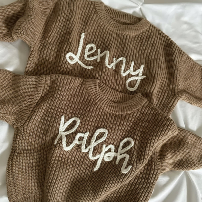 Personalizowany Sweterek Dziecięcy z Imieniem – Haftowany i Miękki | 0-3 L